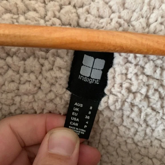 Woman’s Insight Jacket 🧥 - Picture 5 of 6